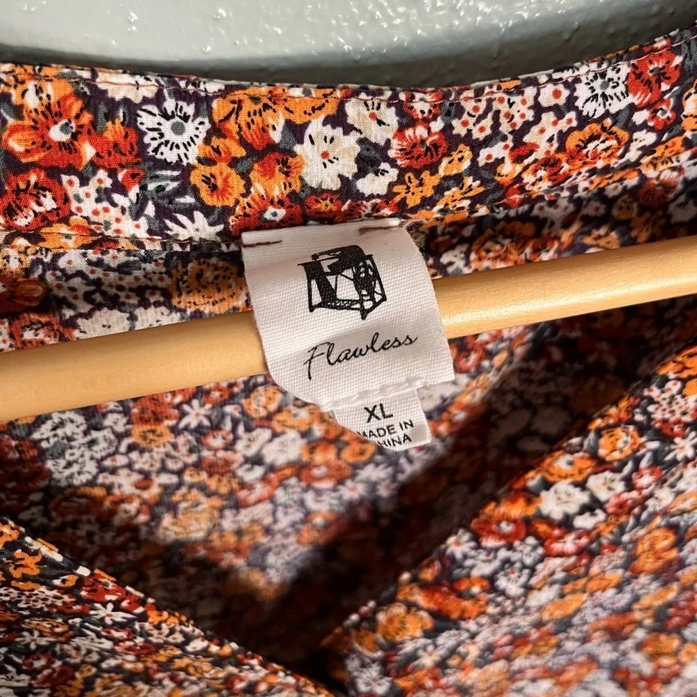 Flawless Vibrant Floral Patterned Dress - Picture 4 of 6